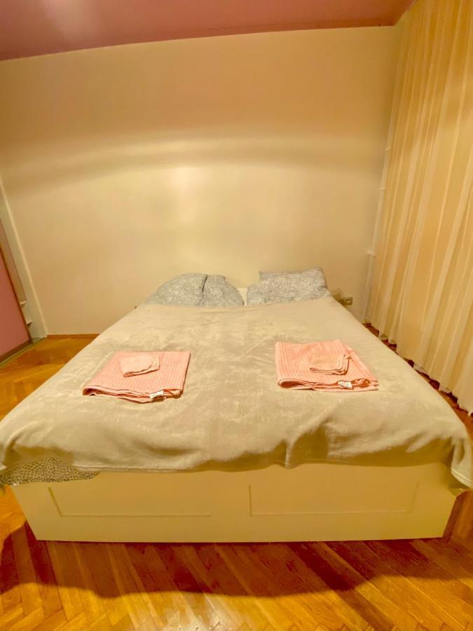 Entire Apartment In A Super Location - Cheap Monthly Rate Kraków Eksteriør billede